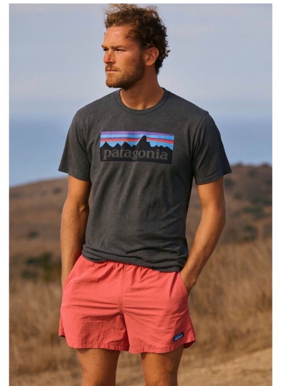 NWT Patagonia Men's Baggies 5” inseam in Coral